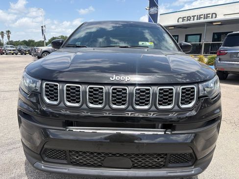 Used 2024 Jeep Compass Sport AWD/4WD image 6