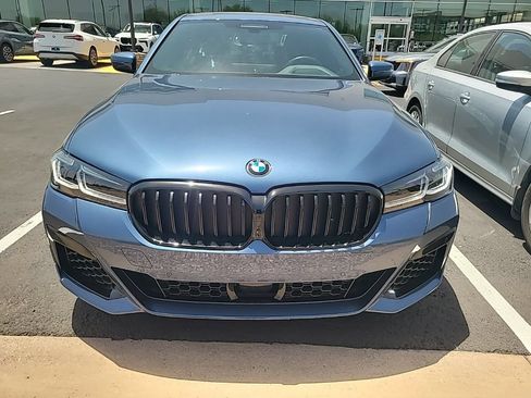 Used 2023 BMW 540i w/ M Sport Package RWD image 3