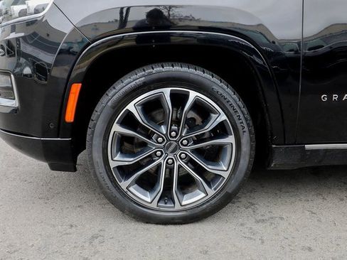 Used 2022 Jeep Grand Wagoneer Series III w/ Rear Seat Video Group 1 image 31