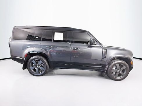 Used 2023 Land Rover Defender 130 X-Dynamic SE AWD/4WD image 11