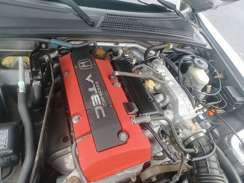 Used 2001 Honda S2000 image 18