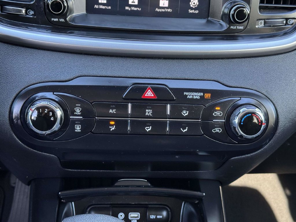 Used 2019 Kia Sorento FWD image 6