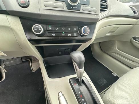 Used 2012 Honda Civic LX image 17
