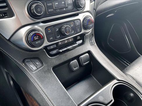 Used 2019 Chevrolet Tahoe LT AWD/4WD image 32