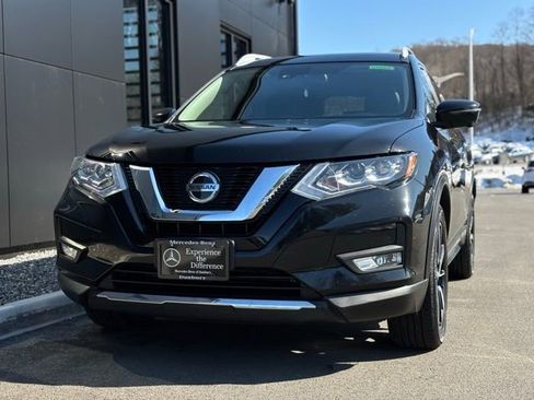Used 2020 Nissan Rogue SL w/ Premium Package image 3