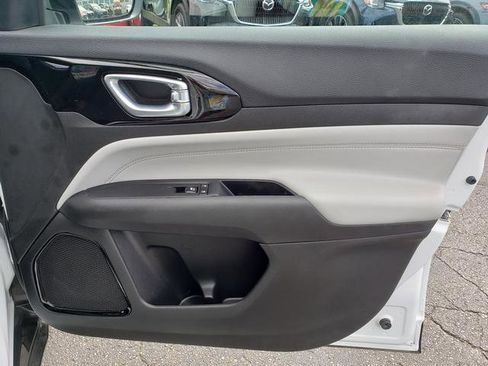 Used 2024 Jeep Compass Limited w/ Elite Group image 17