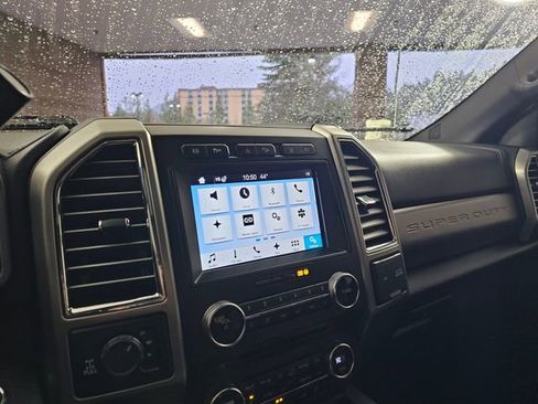 Used 2017 Ford F350 Platinum w/ Platinum Ultimate Package image 32