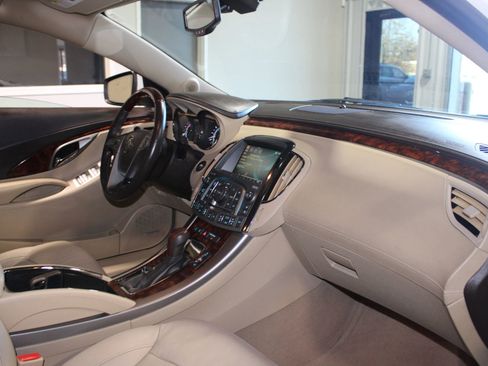 Used 2012 Buick LaCrosse Touring image 26
