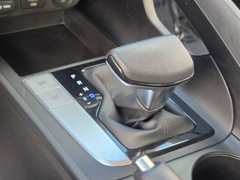 Used 2023 Hyundai Elantra SE w/ Cargo Package FWD image 34