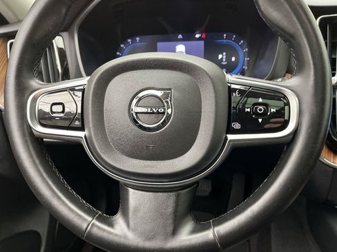 Used 2024 Volvo XC60 B5 Plus AWD/4WD image 14