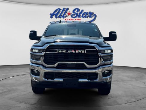 Used 2025 RAM 2500 Tradesman AWD/4WD image 2