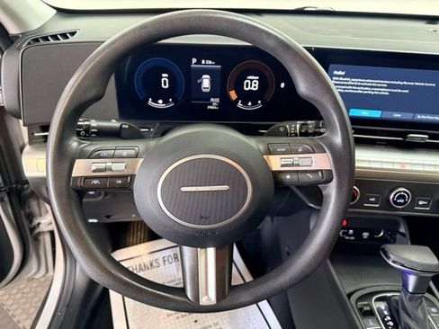 Certified 2024 Hyundai Kona SE AWD/4WD image 23