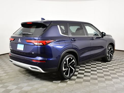 Used 2022 Mitsubishi Outlander SE FWD image 6