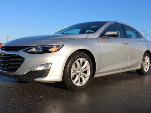 Used 2022 Chevrolet Malibu LT image 12