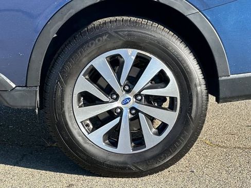 Used 2020 Subaru Outback Premium AWD/4WD image 30