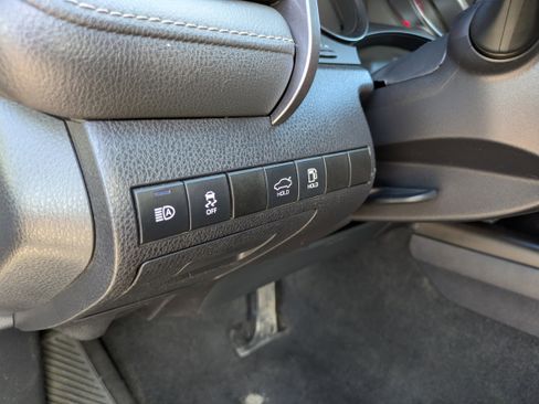 Used 2021 Toyota Camry XSE w/ Carpet Mat Package (TMS) image 19