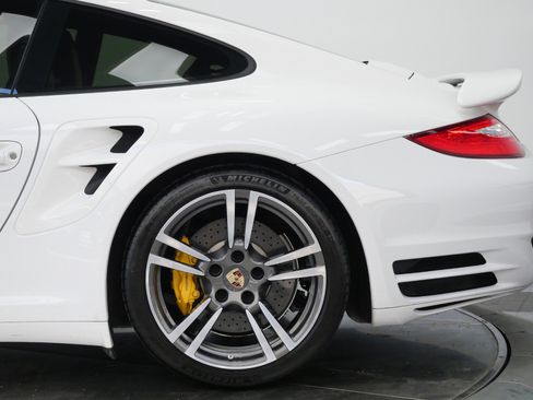 Used 2012 Porsche 911 Edition 918 Spyder AWD/4WD image 63