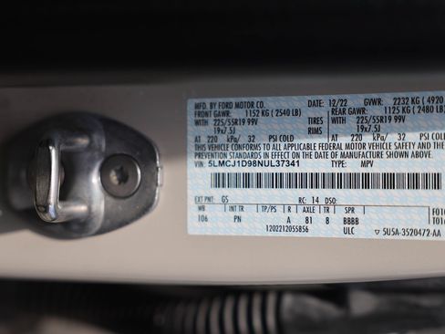 Used 2022 Lincoln Corsair AWD w/ Premium Package image 38