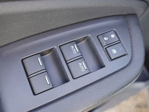 Used 2018 Honda Pilot Elite image 27