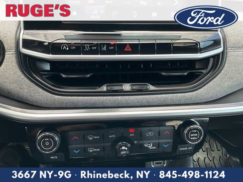 Used 2022 Jeep Compass Latitude w/ Convenience Group AWD/4WD image 22