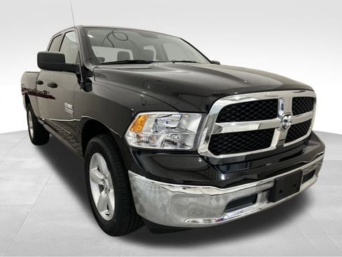 Used 2024 RAM 1500 Classic SLT image 9