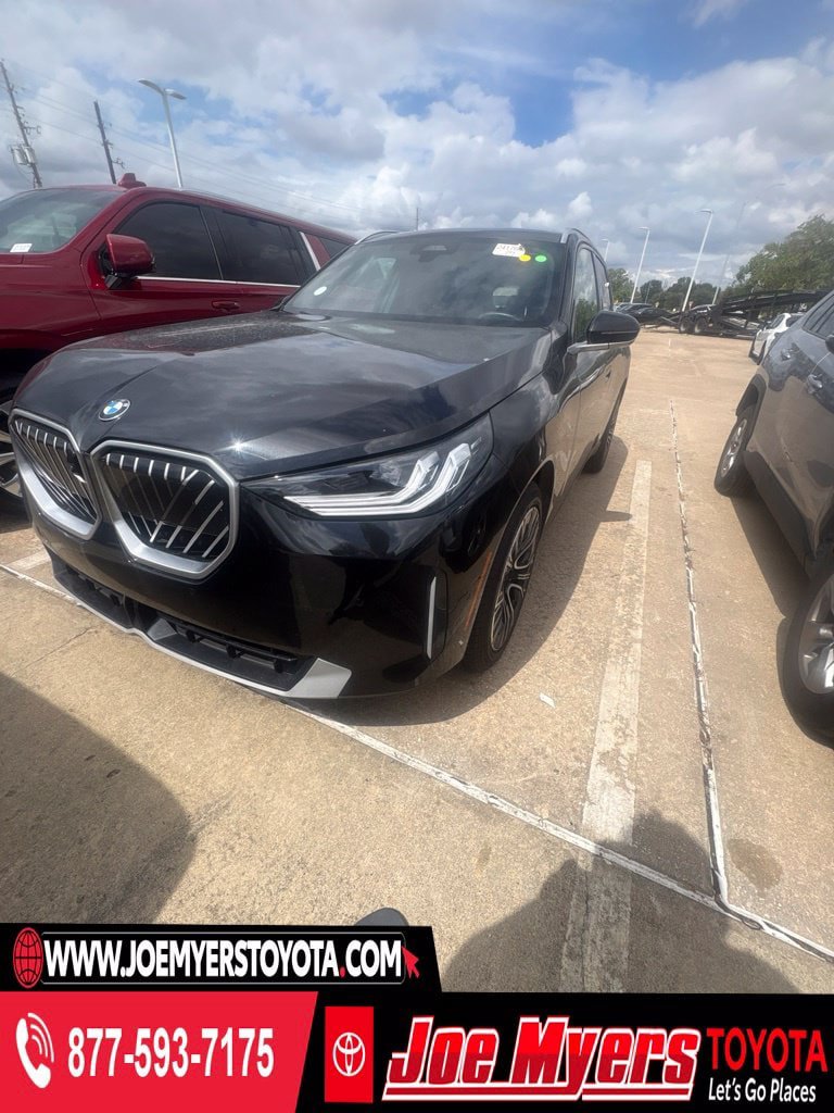 Used 2025 BMW X3 xDrive30i AWD/4WD image 1