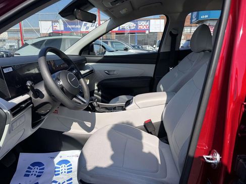 Certified 2025 Hyundai Tucson SE AWD/4WD image 19