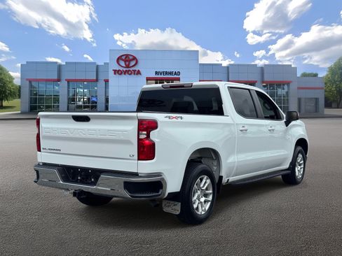 Used 2023 Chevrolet Silverado 1500 LT AWD/4WD image 6
