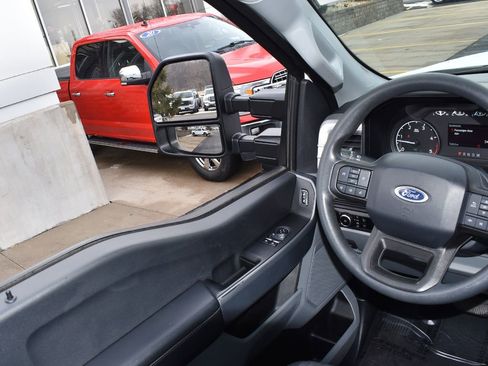 Used 2023 Ford F250 XL w/ STX Appearance Package image 17