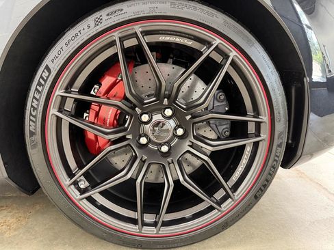 Used 2023 Chevrolet Corvette Z06 RWD image 8