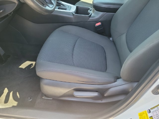 Used 2023 Toyota RAV4 LE FWD image 19