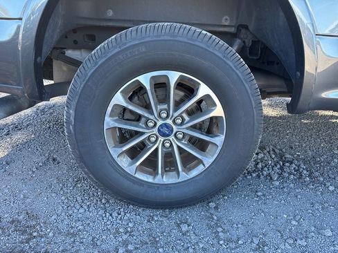 Used 2018 Ford F150 XLT w/ Equipment Group 302A Luxury image 20