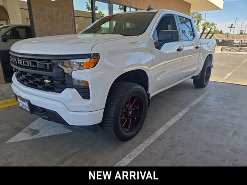 Certified 2022 Chevrolet Silverado 1500 Custom image 1