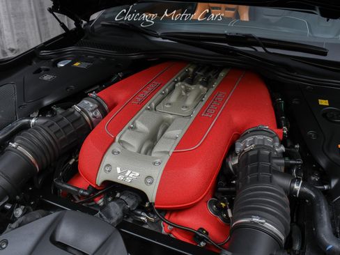 Used 2023 Ferrari 812 GTS RWD image 32