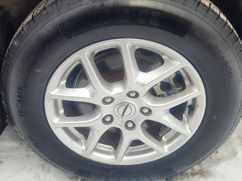 Used 2022 Chrysler Voyager LX image 40