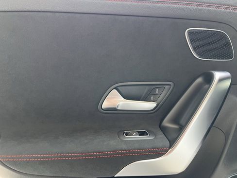 Used 2025 Mercedes-Benz CLA 250 4MATIC image 48