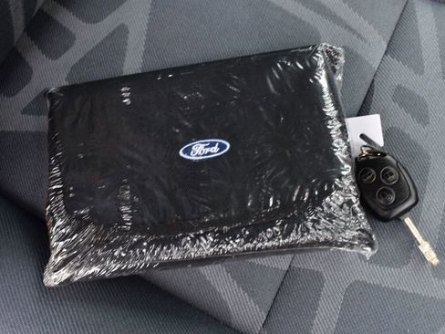 Used 2012 Ford Transit Connect XLT image 12