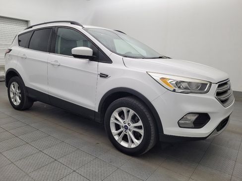 Used 2017 Ford Escape SE w/ Equipment Group 201A AWD/4WD image 11