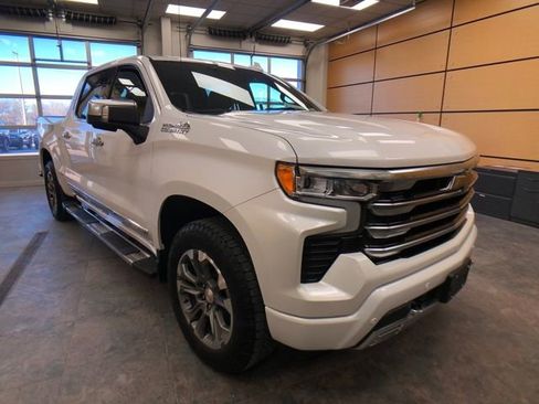 Used 2024 Chevrolet Silverado 1500 High Country w/ Technology Package image 1
