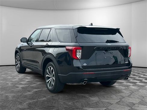 Used 2022 Ford Explorer ST-Line image 3