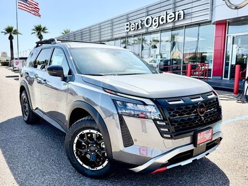 New 2026 Nissan Pathfinder Rock Creek image 1