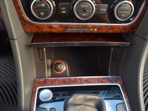 Used 2015 Volkswagen Passat TDI SEL Premium image 56