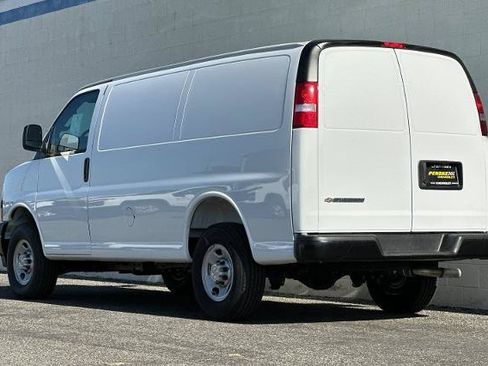 New 2026 Chevrolet Express 2500 w/ Driver Convenience Package RWD image 8