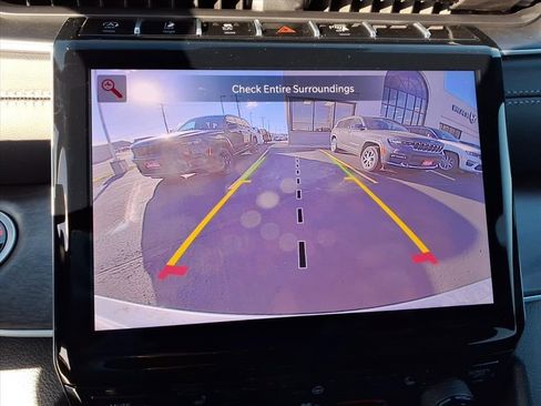 New 2025 Jeep Grand Cherokee Limited w/ Trailer Tow Package image 12