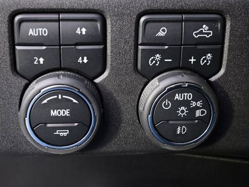 Used 2024 Chevrolet Silverado 2500 ZR2 w/ ZR2 Bison Edition image 27