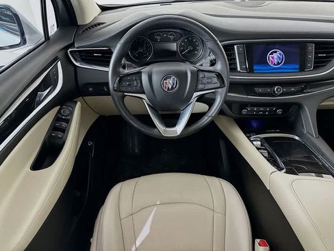Used 2023 Buick Enclave Essence w/ Sport Touring Edition image 10
