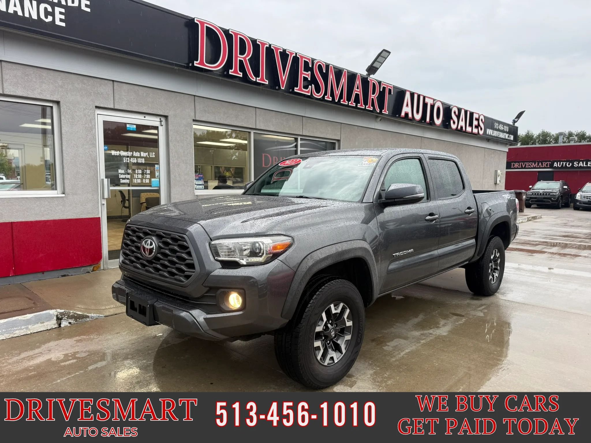 Used 2022 Toyota Tacoma TRD Off-Road AWD/4WD image 1