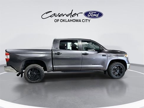 Used 2019 Toyota Tundra SR5 image 9