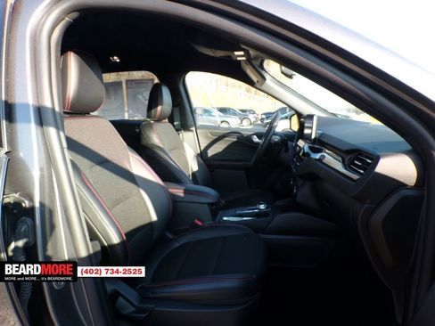 Used 2025 Ford Escape ST-Line image 17