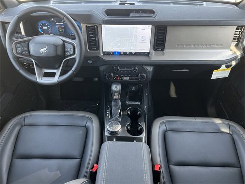 New 2025 Ford Bronco Outer Banks image 2